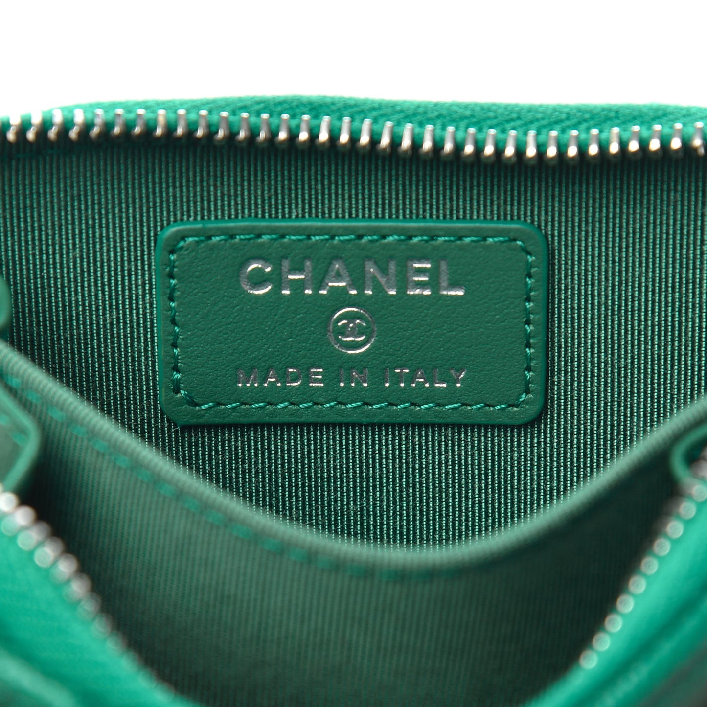 Caviar Quilted Zip Card Holder Green