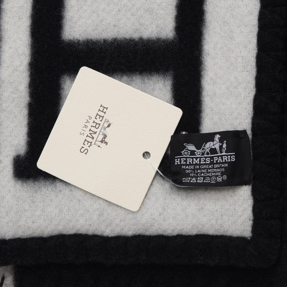Hermes Wool Cashmere Avalon III Blanket Ecru Black 6 of 6