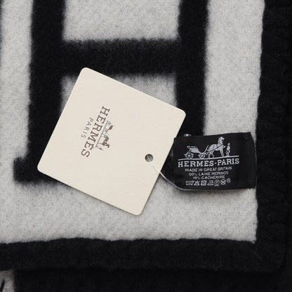 Hermes Wool Cashmere Avalon III Blanket Ecru Black 6 of 6
