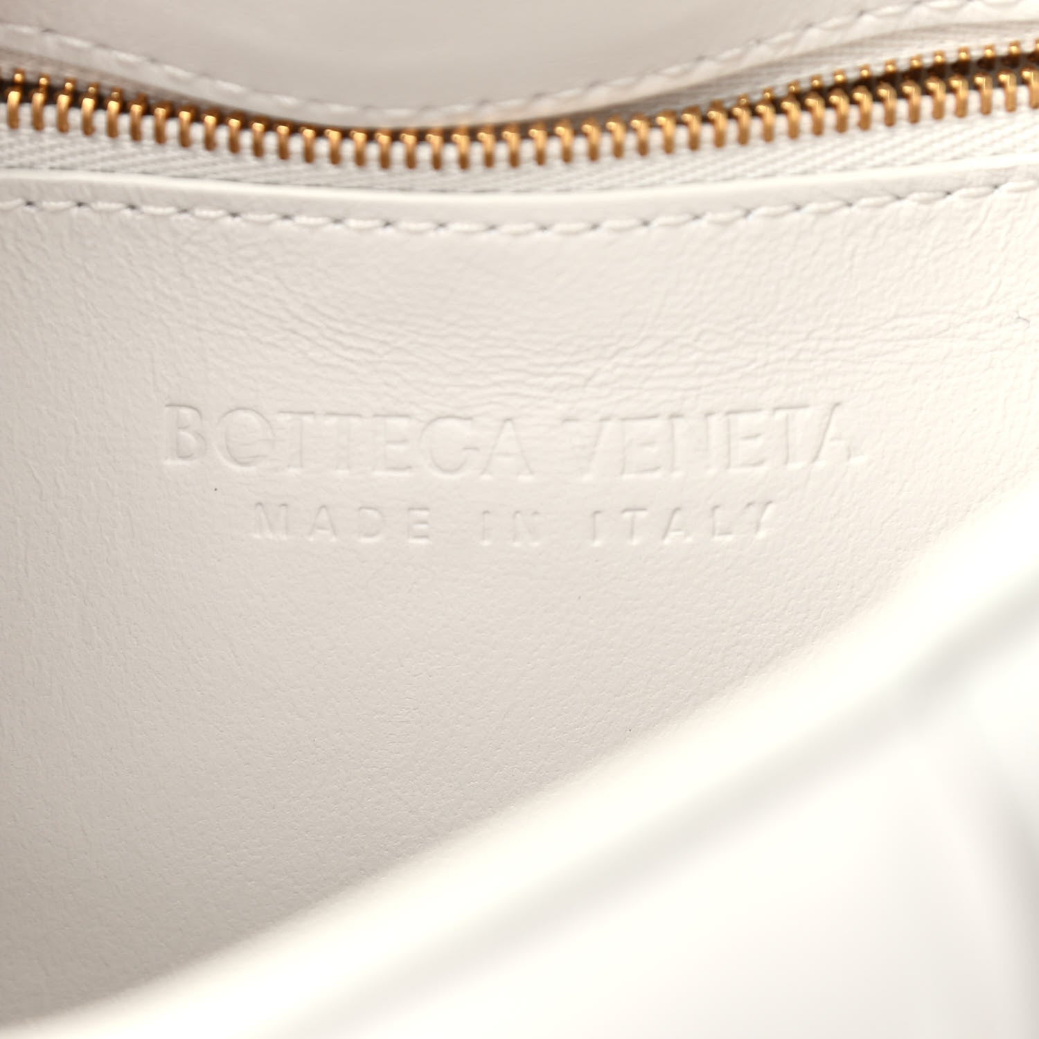 Bottega Veneta Lambskin Maxi Intreccio Padded Chain Cassette Crossbody Bag White 6 of 9