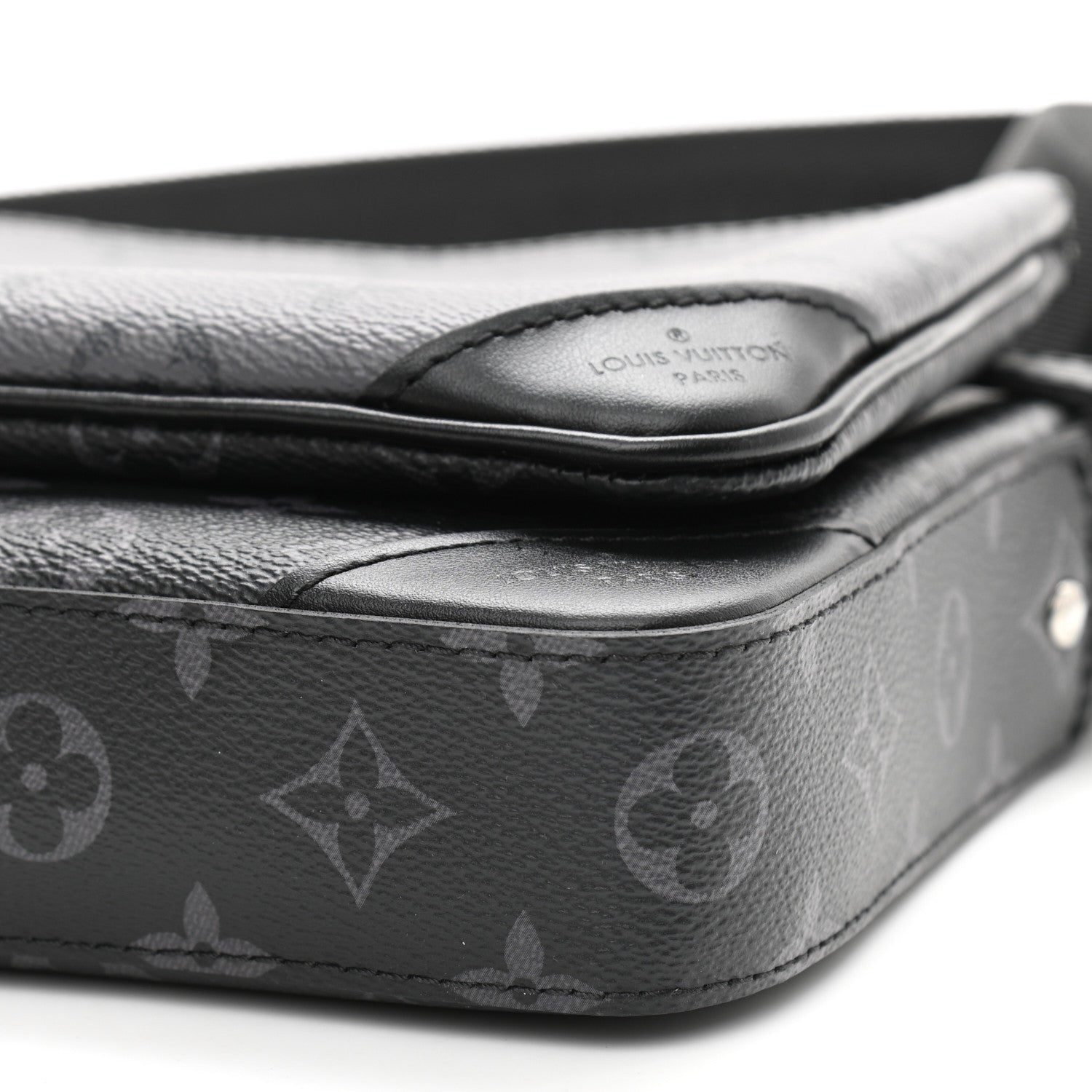 Louis Vuitton Reverse Monogram Eclipse Trio Messenger 9 of 9
