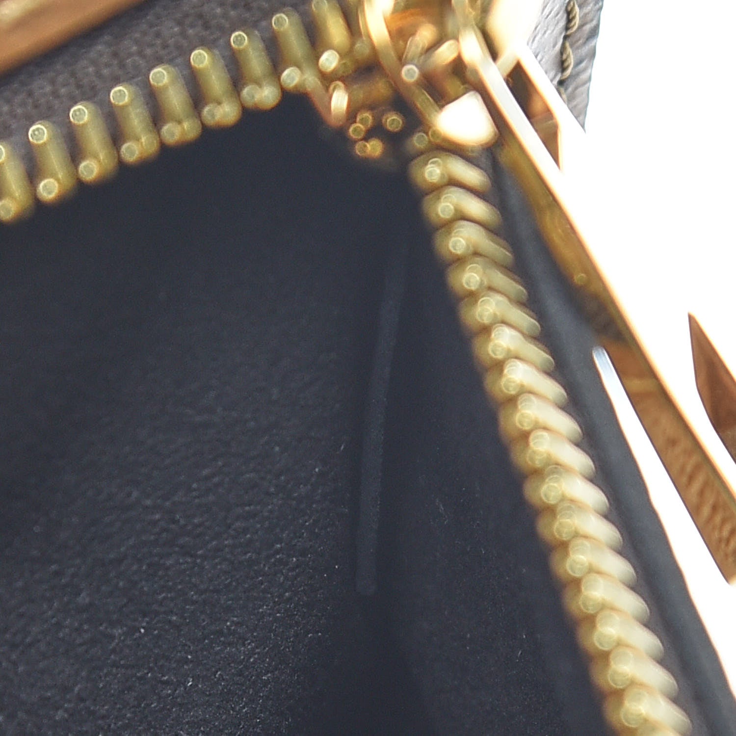 Louis Vuitton Reverse Monogram Pochette Metis 9 of 11