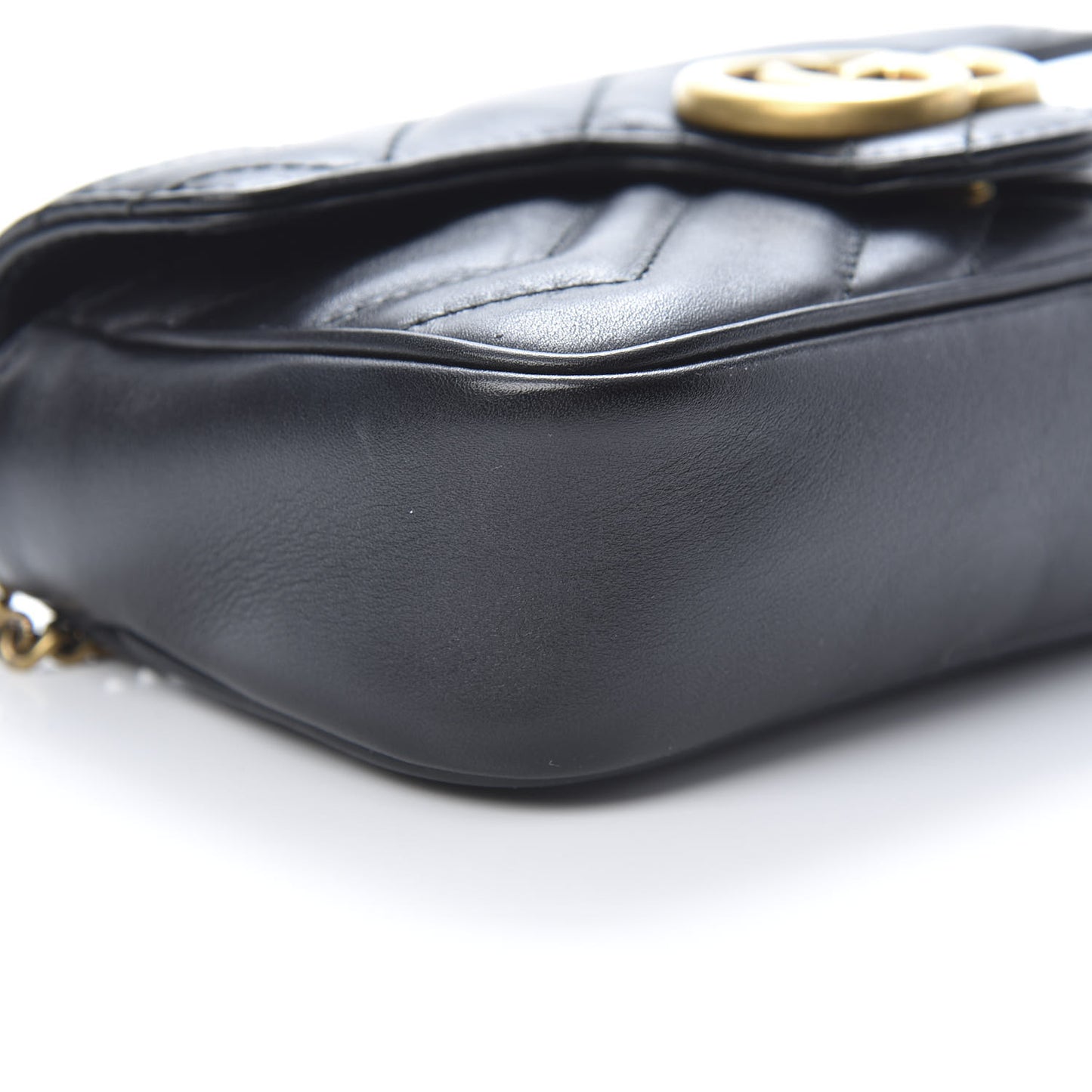 Calfskin Matelasse Super Mini GG Marmont Shoulder Bag Black
