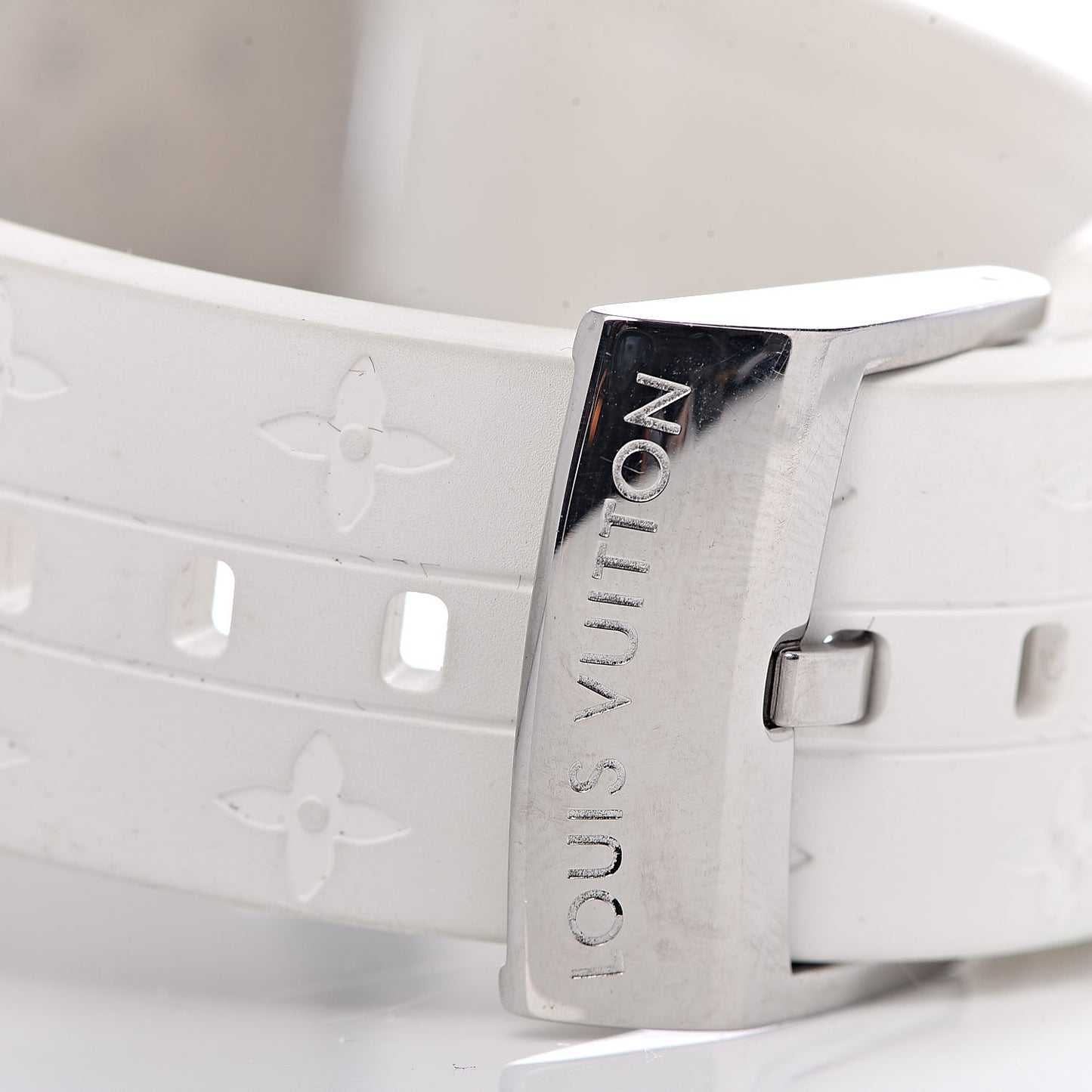 Stainless Steel Rubber Mother of Pearl 39mm Tambour Lovely Cup Quartz Watch