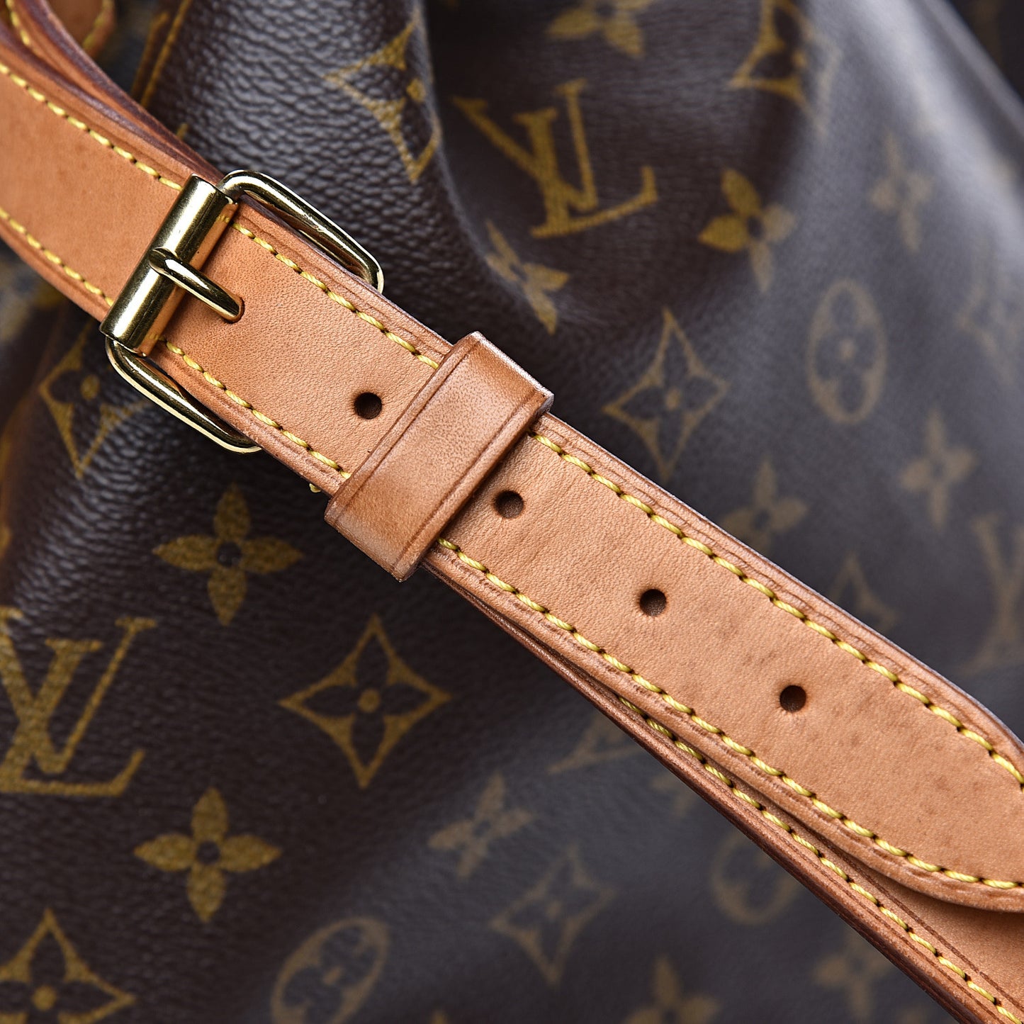 Monogram Noe