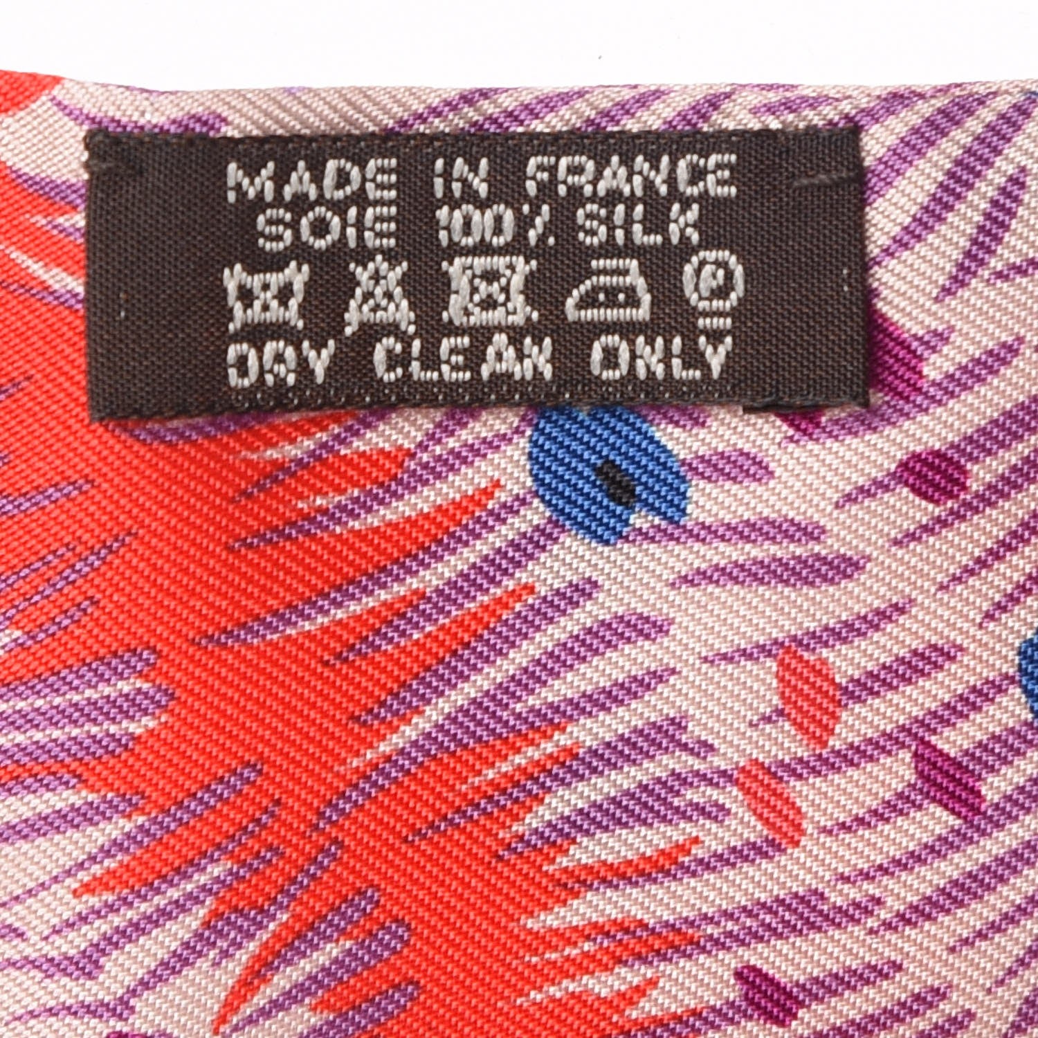 Hermes Silk Dans un Jardin Anglais Twilly Fuchsia Rouge Bleu Roy 3 of 5
