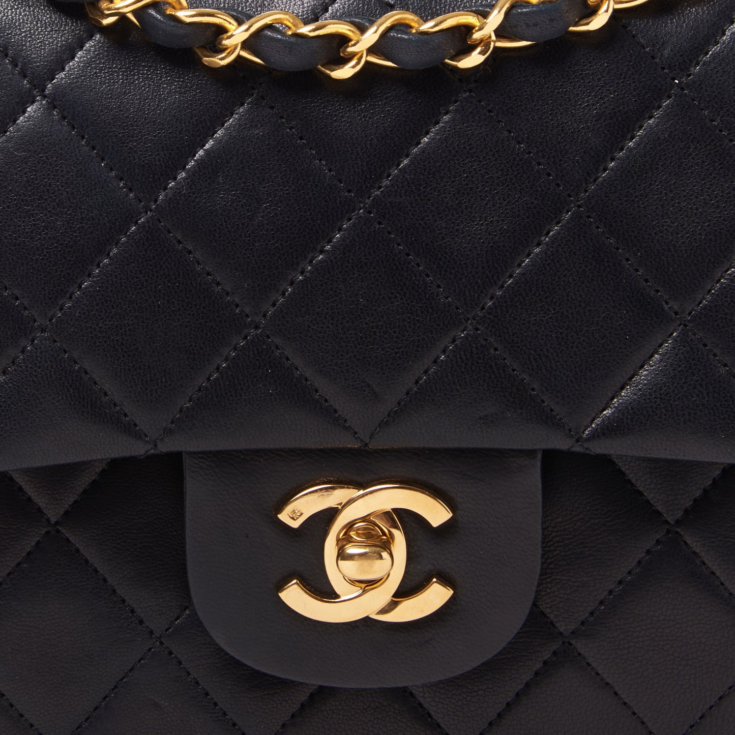 Lambskin Quilted Medium Double Flap Black