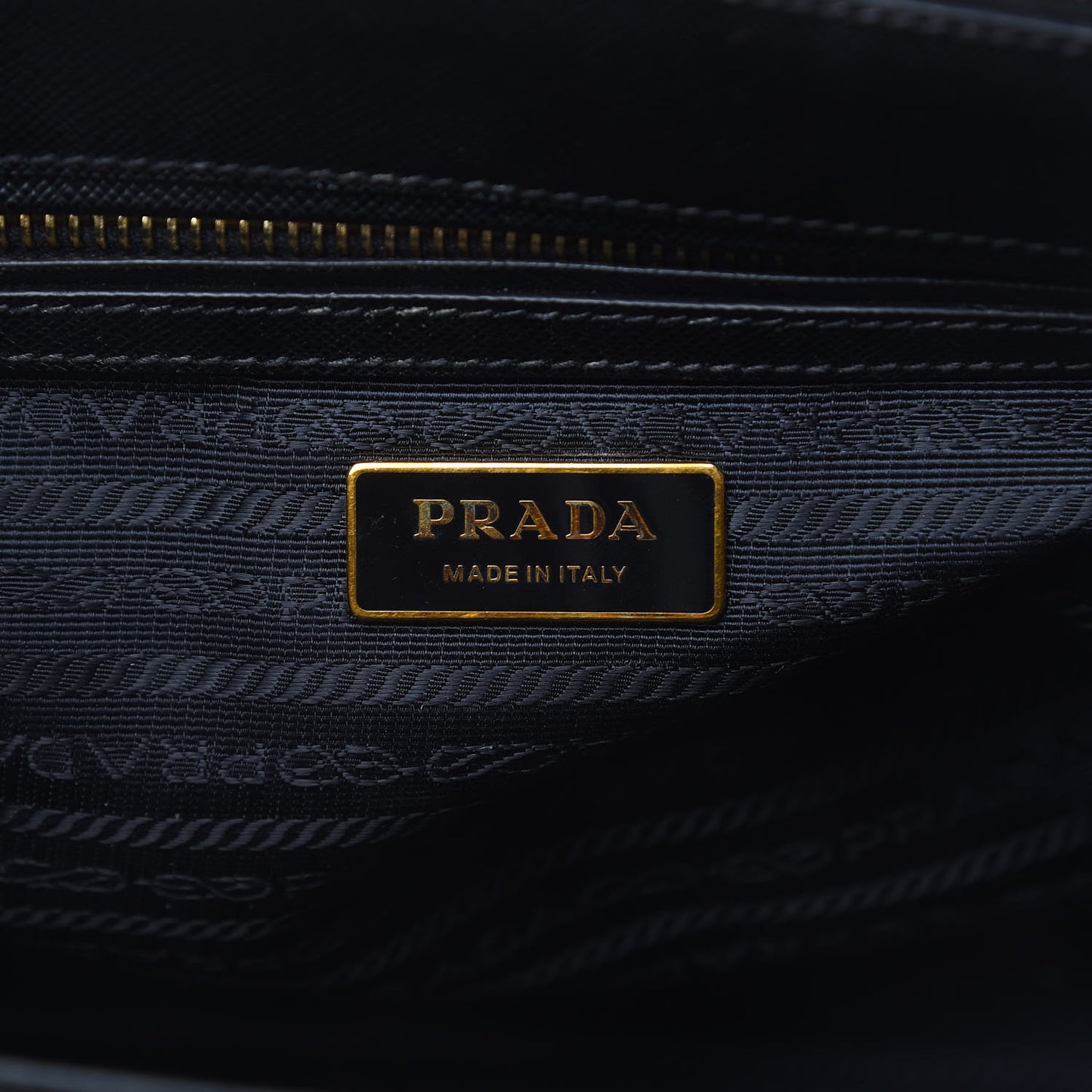 Saffiano Small Galleria Double Zip Tote Black
