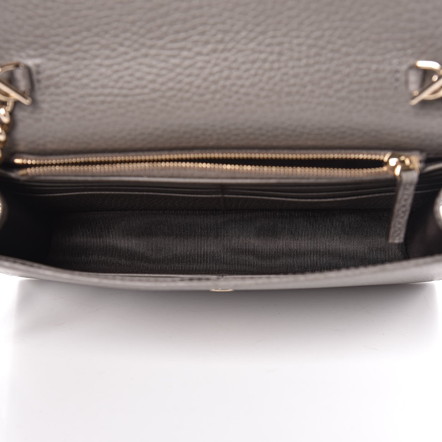 Gucci Dollar Calfskin Interlocking G Chain Wallet Loess 5 of 9