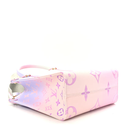Louis Vuitton Monogram Giant Spring In The City Onthego PM Sunrise Pastel 4 of 8