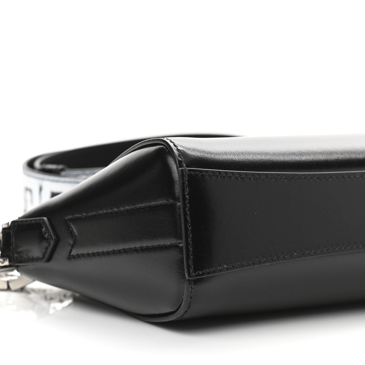 X CHITO Box Calfskin 4G Printed XS Graffiti Antigona Black White