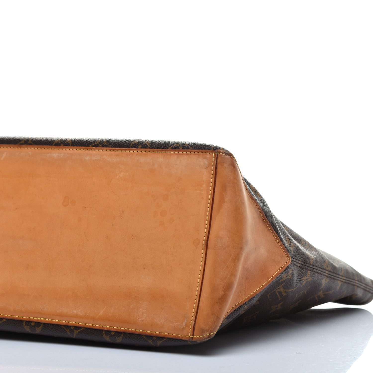 Louis Vuitton Monogram Cabas Mezzo 8 of 9
