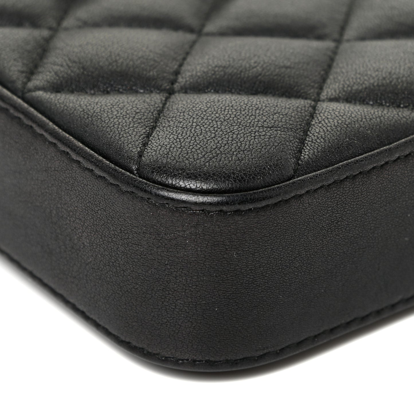 Lambskin Quilted CC Box Clutch With Chain Black