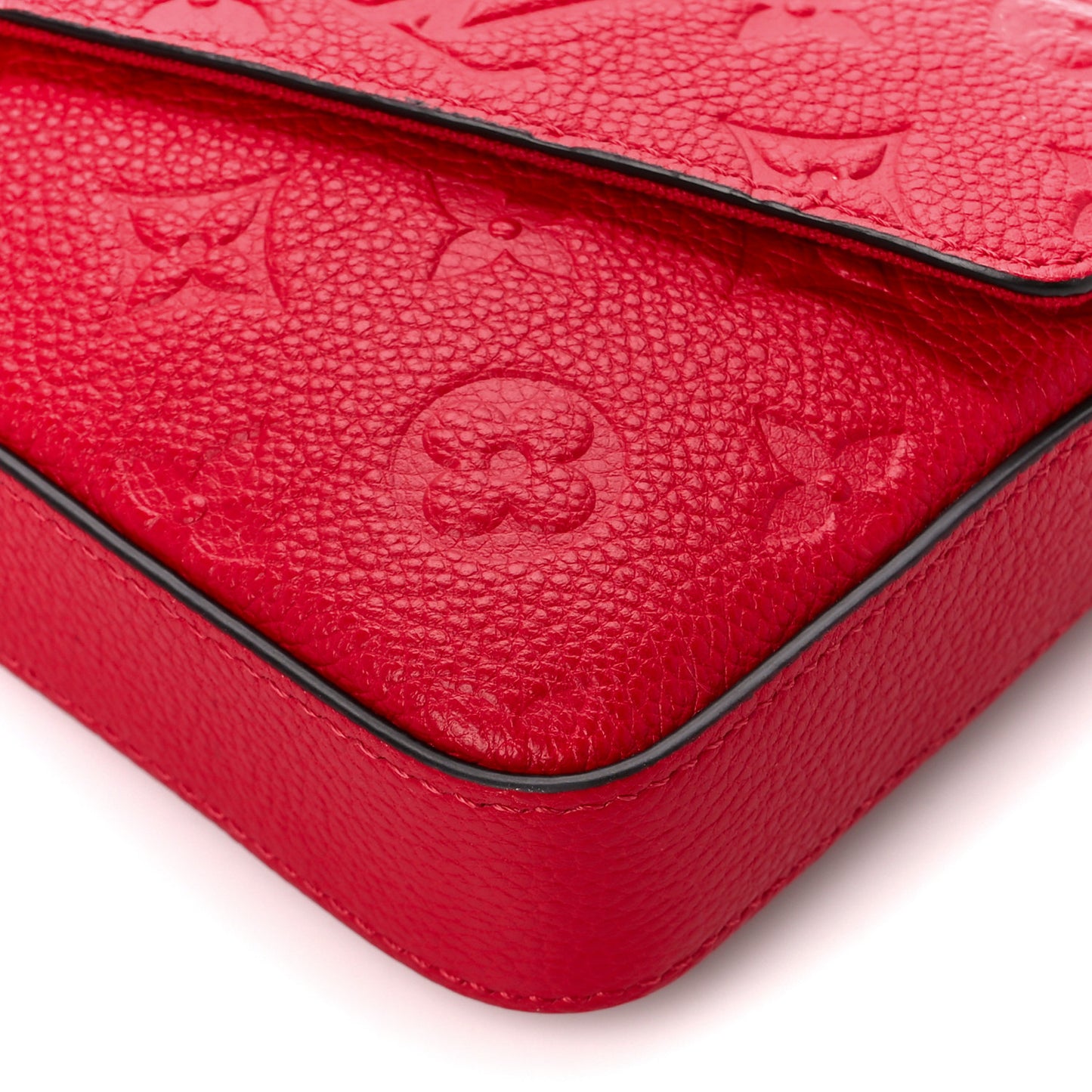 Empreinte Pochette Felicie Chain Wallet Scarlet