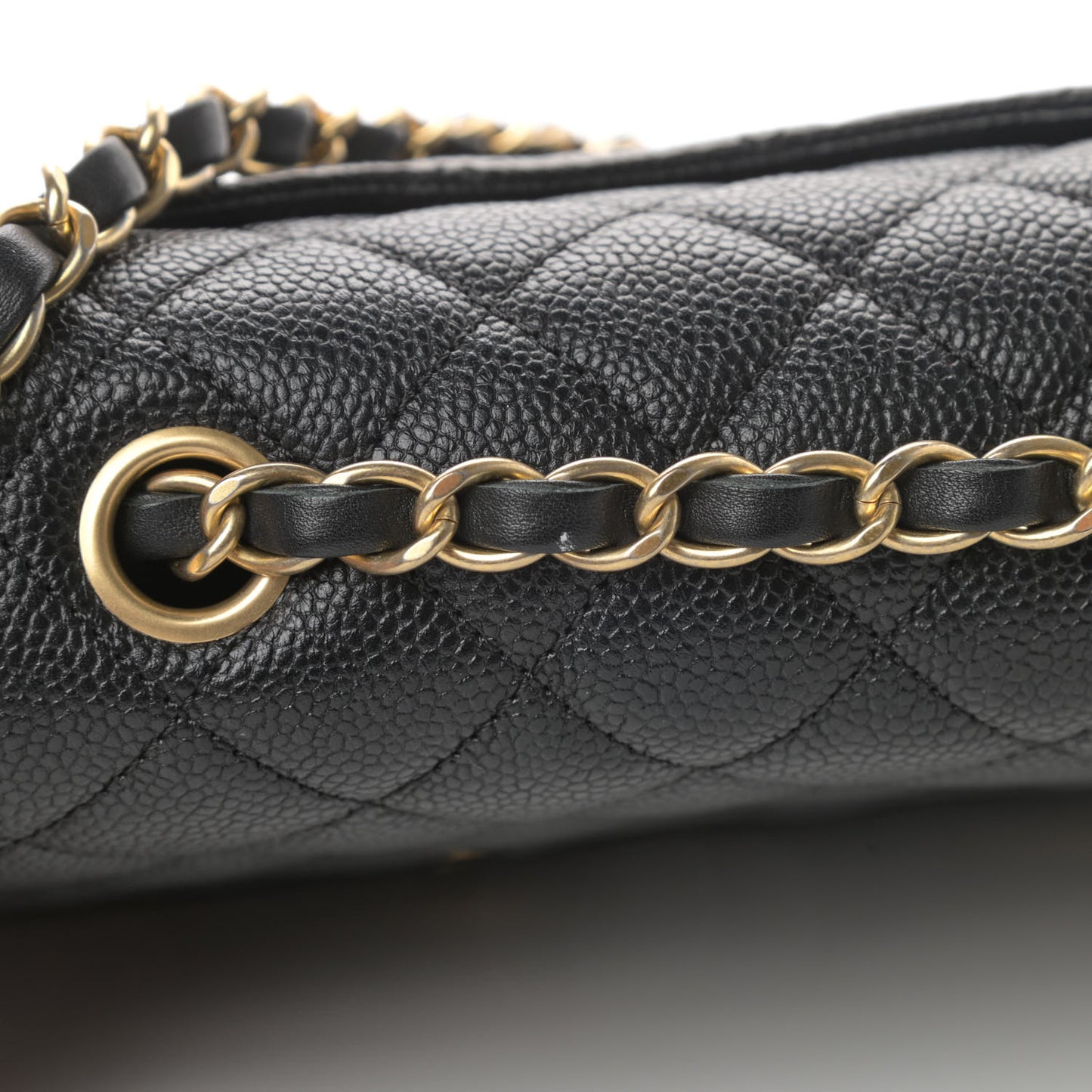 Caviar Quilted Medium CC Filigree Flap Black