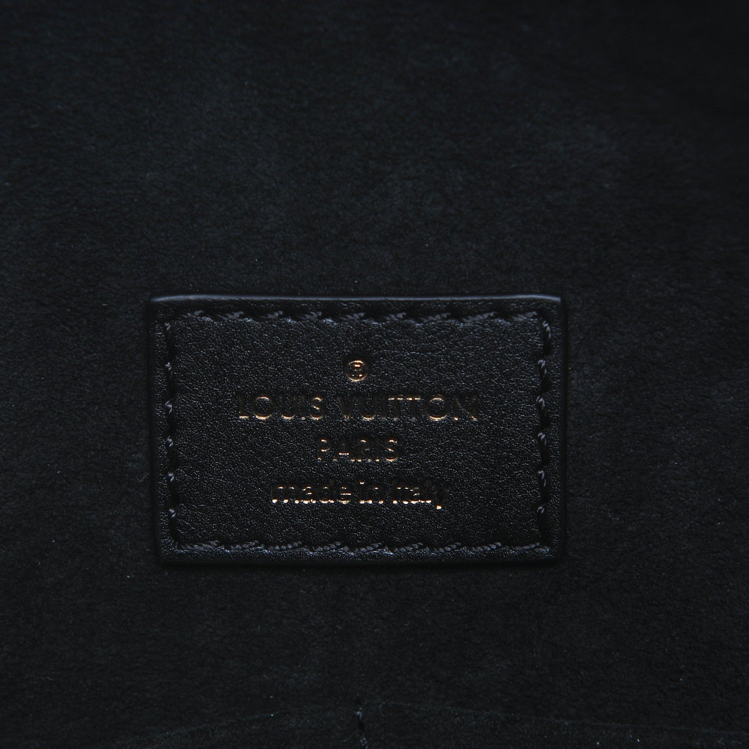 Louis Vuitton Reverse Monogram Triangle Softy 6 of 6