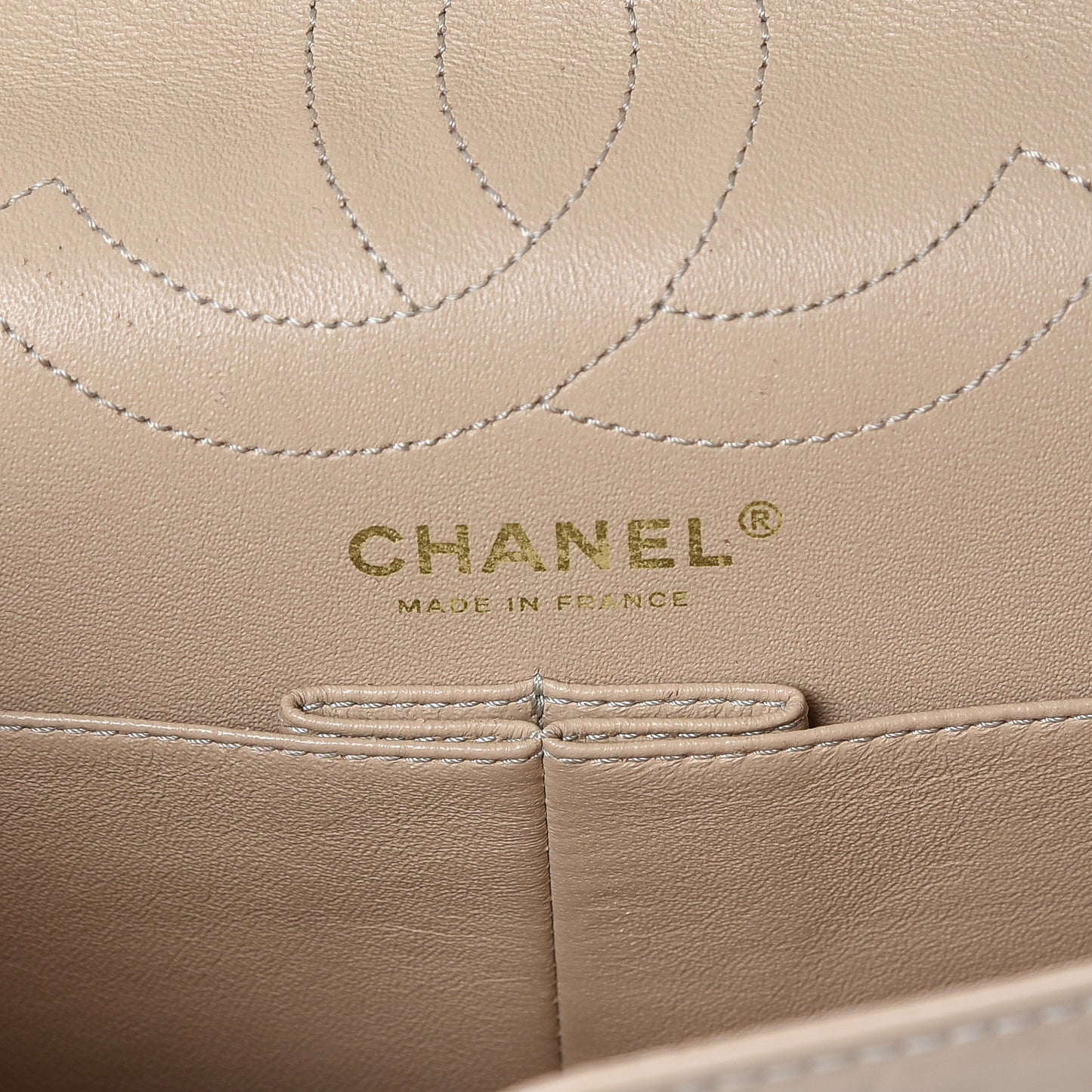 Distressed Patent Quilted 2.55 Reissue 226 Flap Beige
