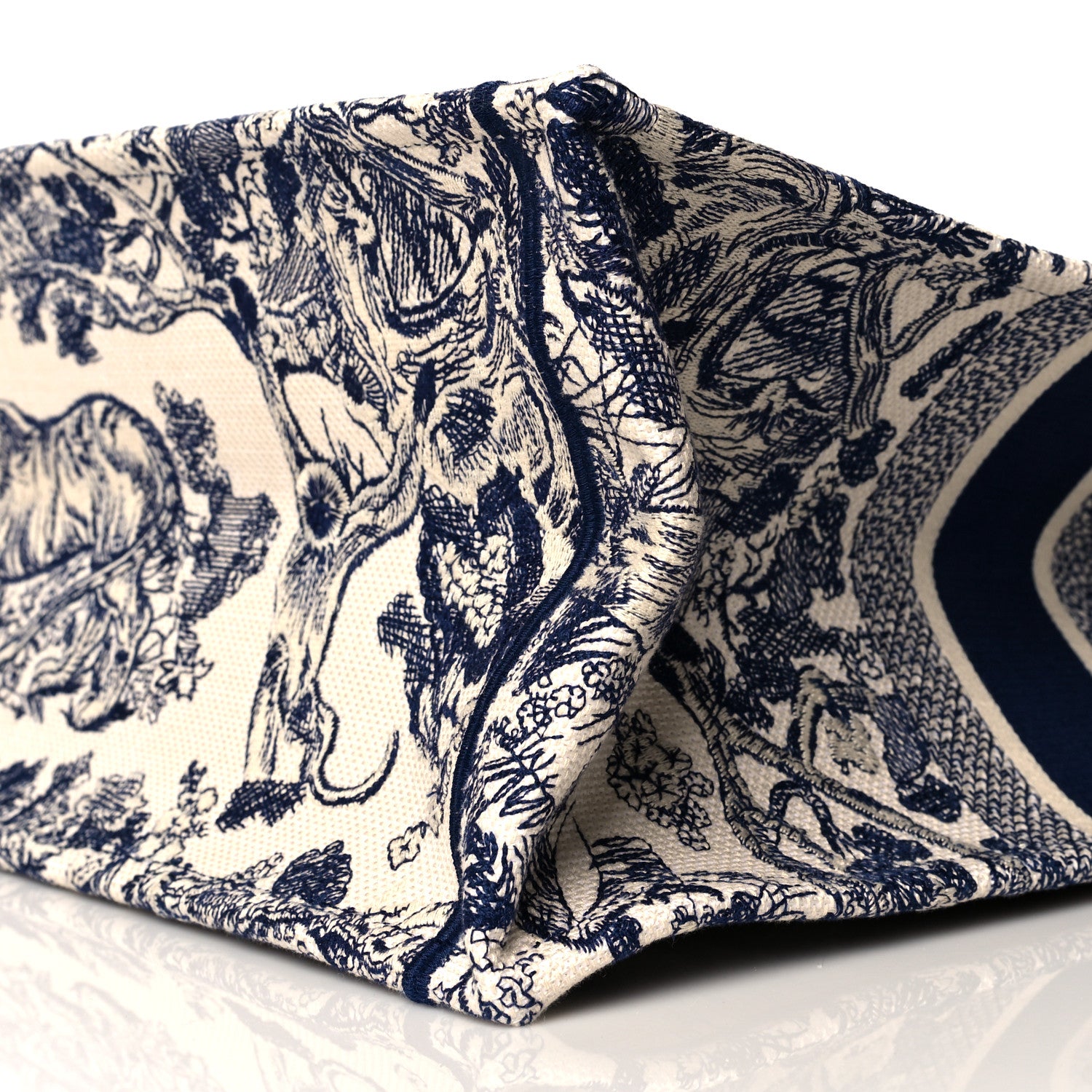 Christian Dior Canvas Embroidered Large Dioriviera Toile De Jouy Book Tote Blue 9 of 10