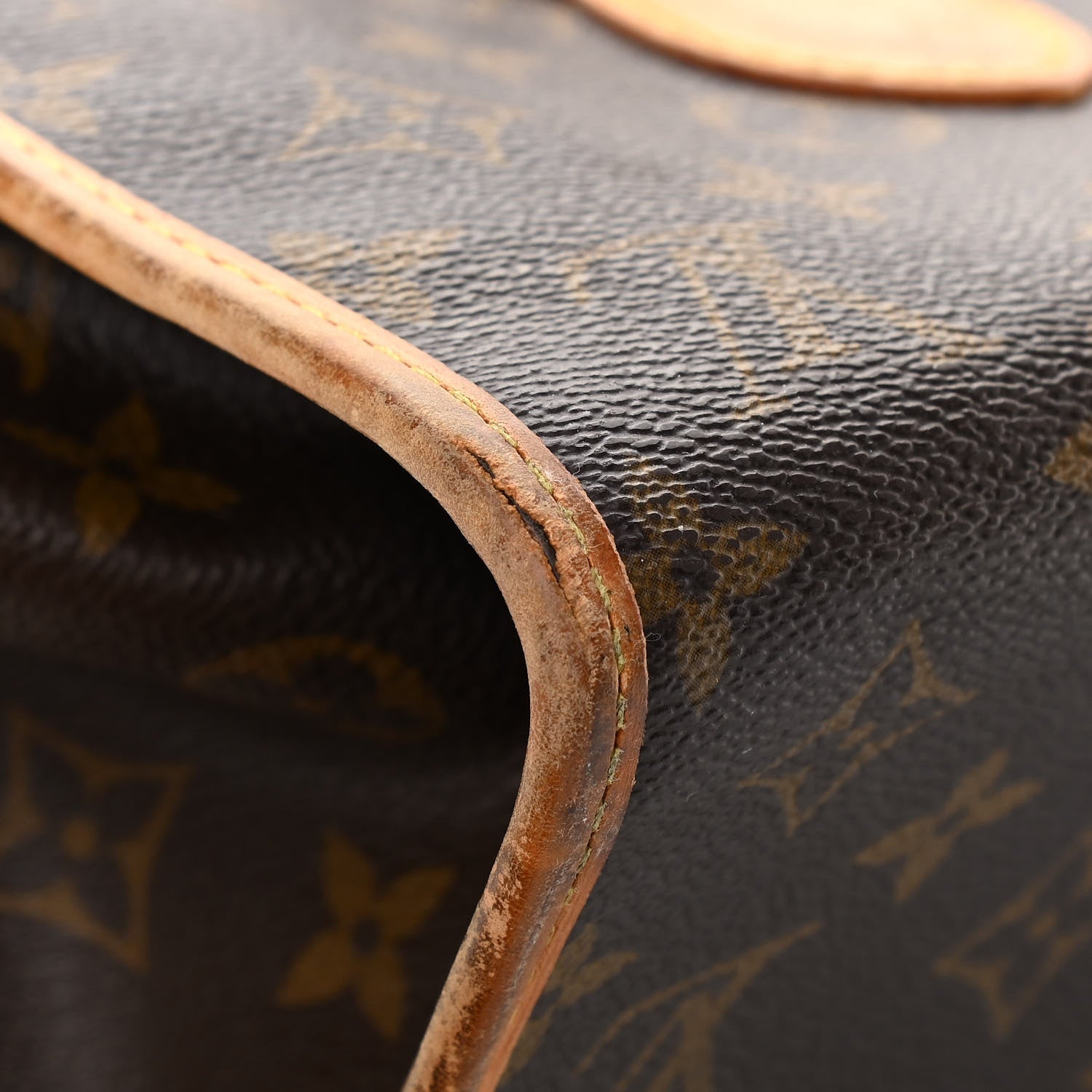 Louis Vuitton Monogram Popincourt 11 of 22