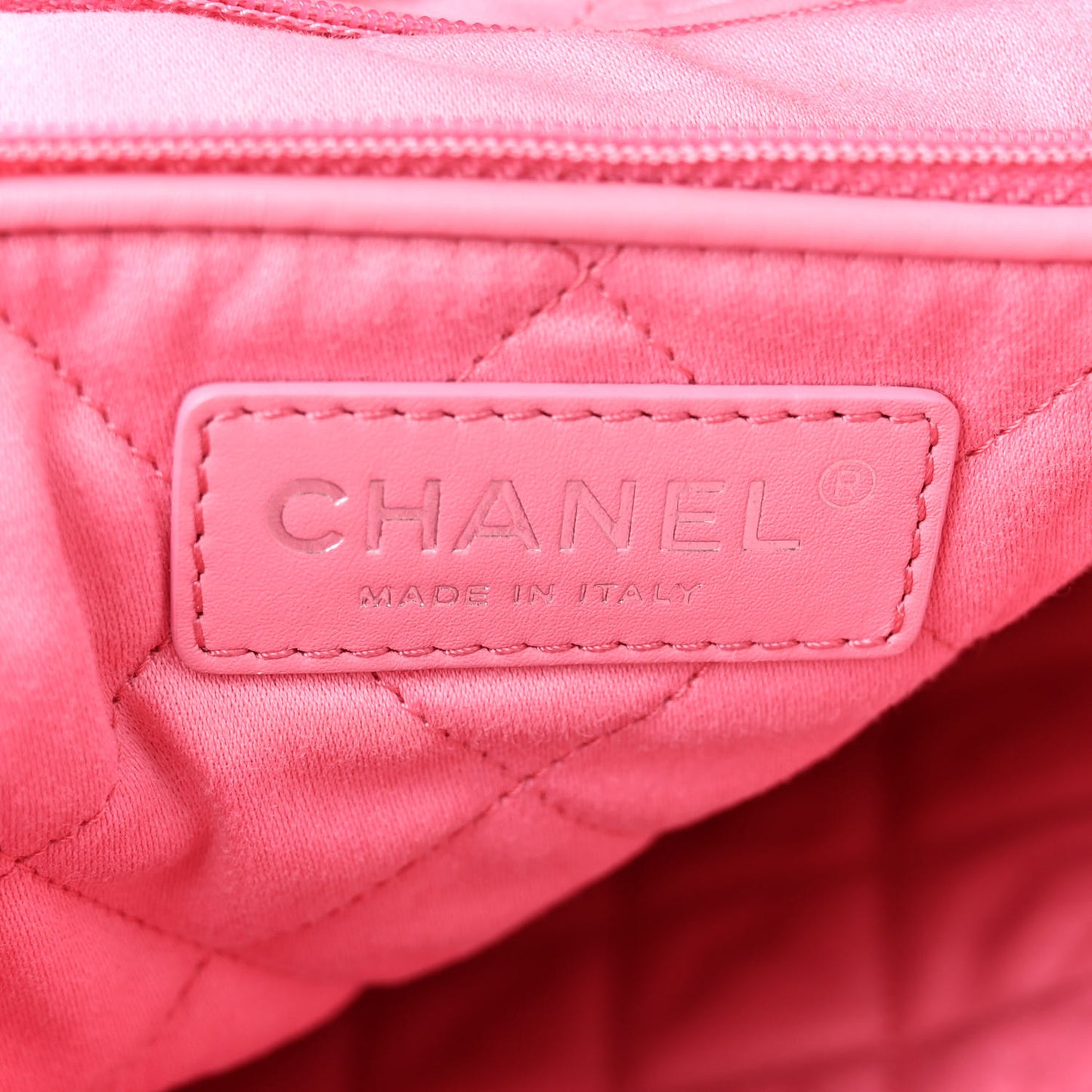 Shiny Calfskin Quilted Chanel 22 Drawstring Bag Pink