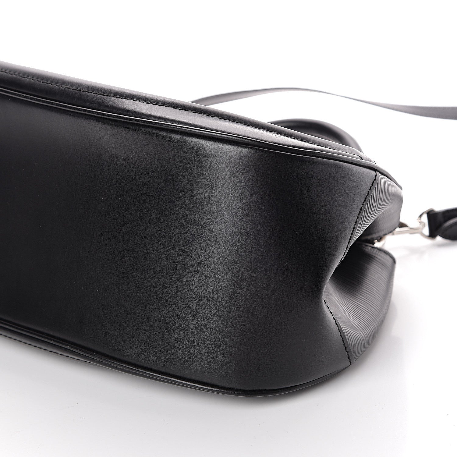 Louis Vuitton Epi Montaigne Sac Black 7 of 7