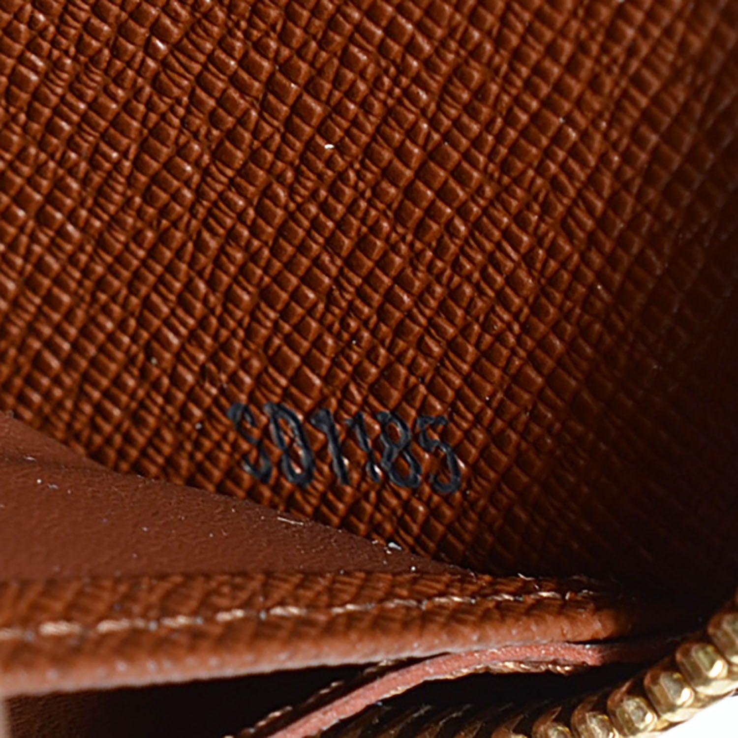 Louis Vuitton Monogram Zippy Wallet 7 of 7