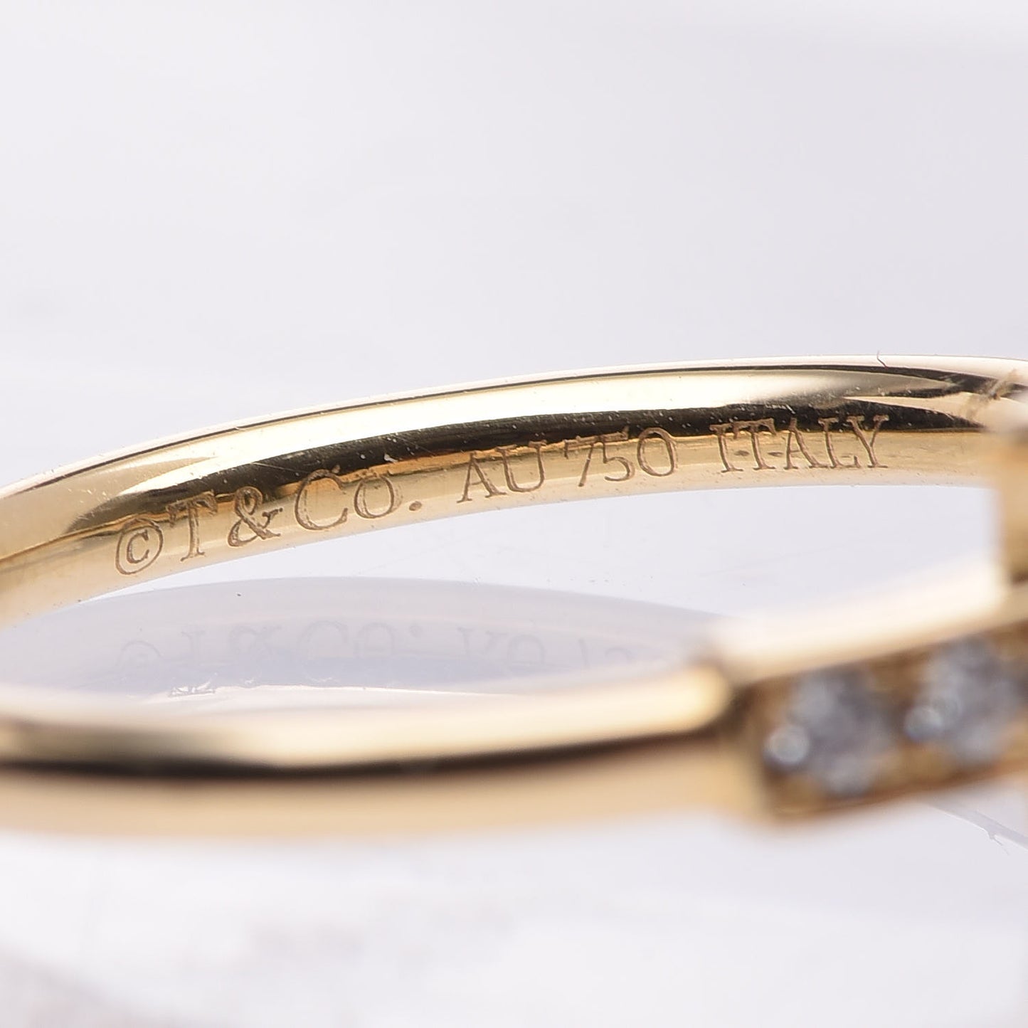 18K Yellow Gold Diamond T Wire Ring 47 4