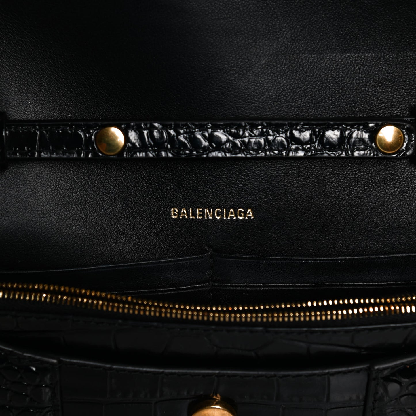 Shiny Calfskin Crocodile Embossed Hourglass Chain Bag Black