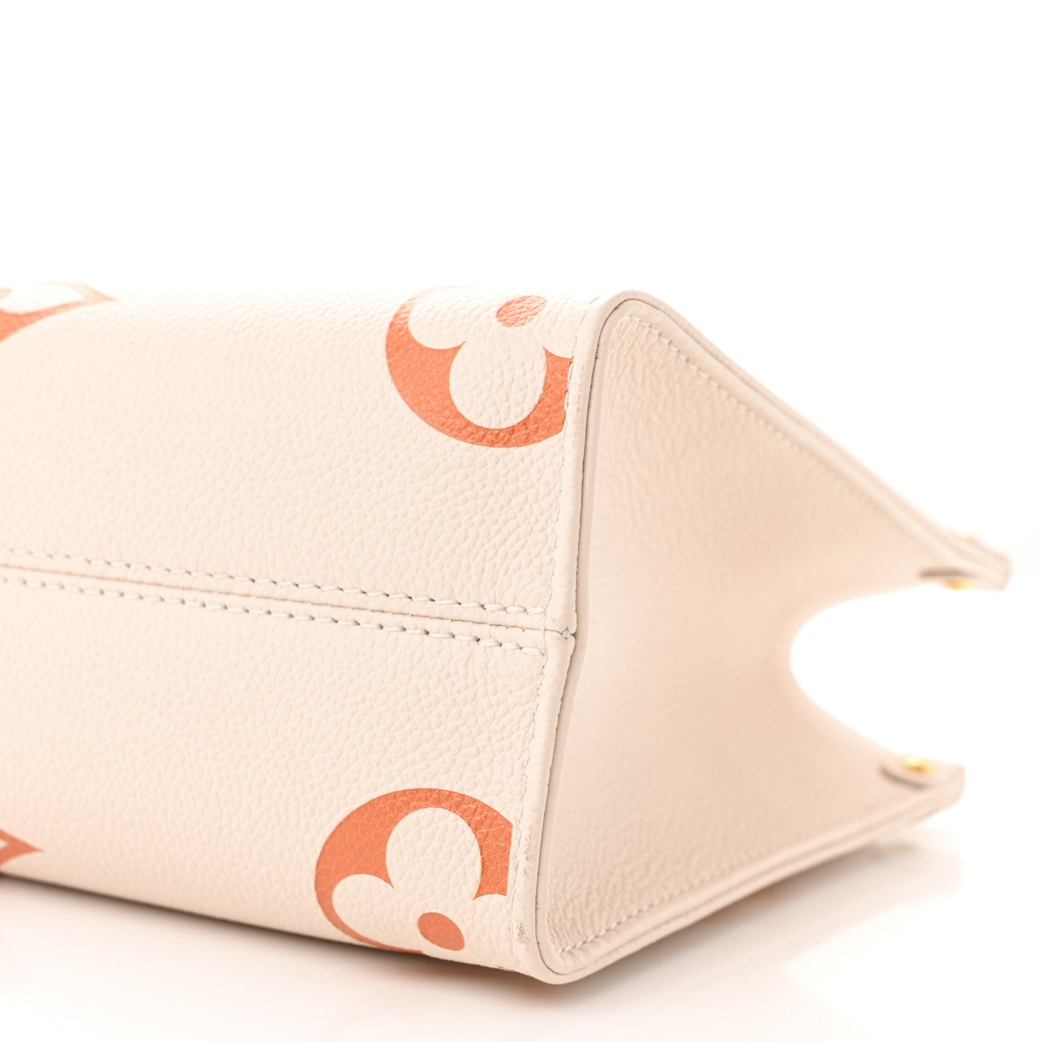 Louis Vuitton Empreinte Monogram Giant By The Pool Onthego PM Neutral Gradient 9 of 9