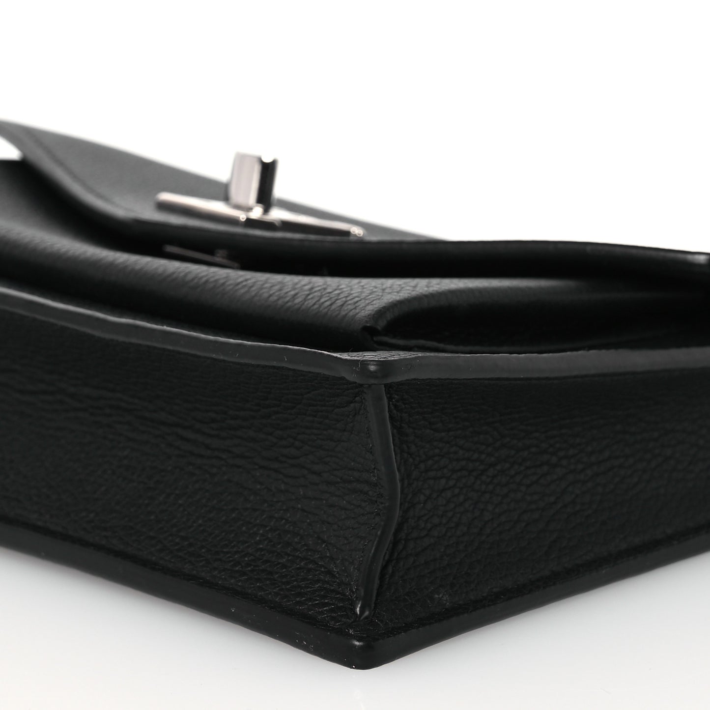Calfskin My Lockme Chain Pochette Black