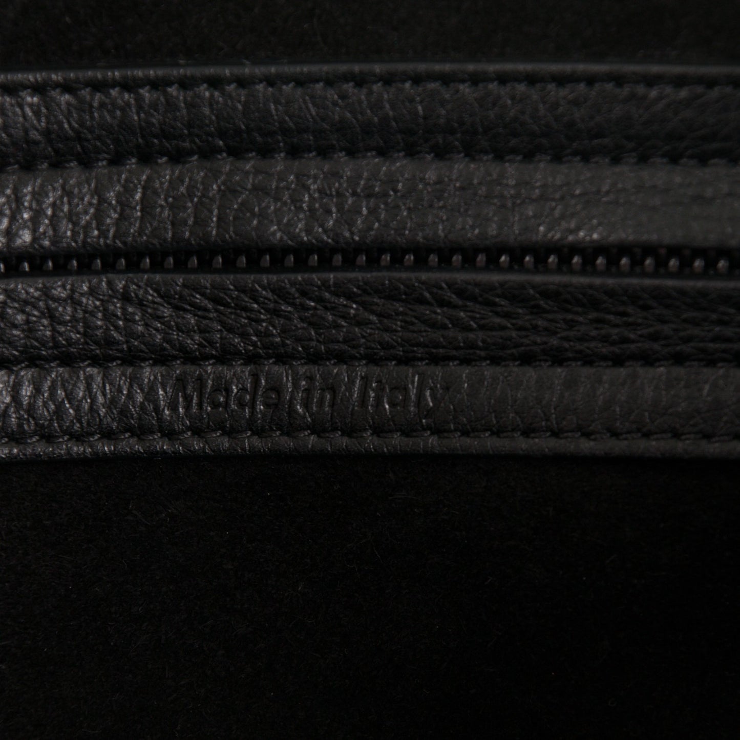 Supple Calfskin Medium Phantom Luggage Black