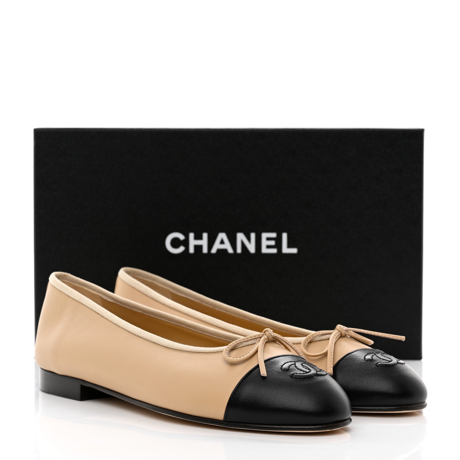 Chanel Lambskin Cap Toe Ballerina Flats 38.5 Beige Black 9 of 9