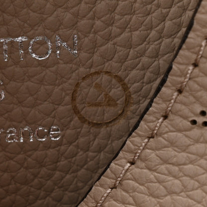 Louis Vuitton Mahina Carmel Hobo Galet 10 of 10