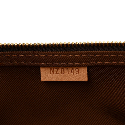 Louis Vuitton Monogram Packing Cube MM 7 of 9
