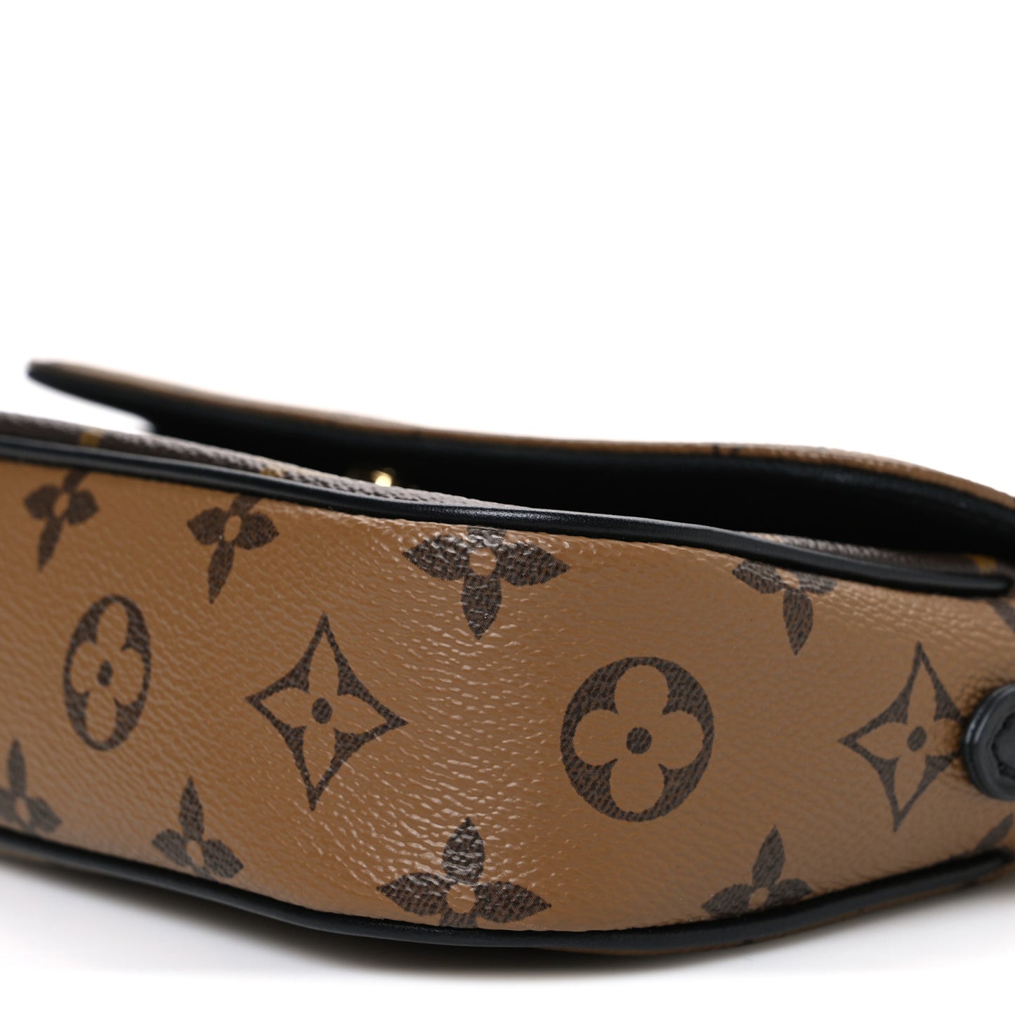 Reverse Monogram Ivy Wallet On Chain