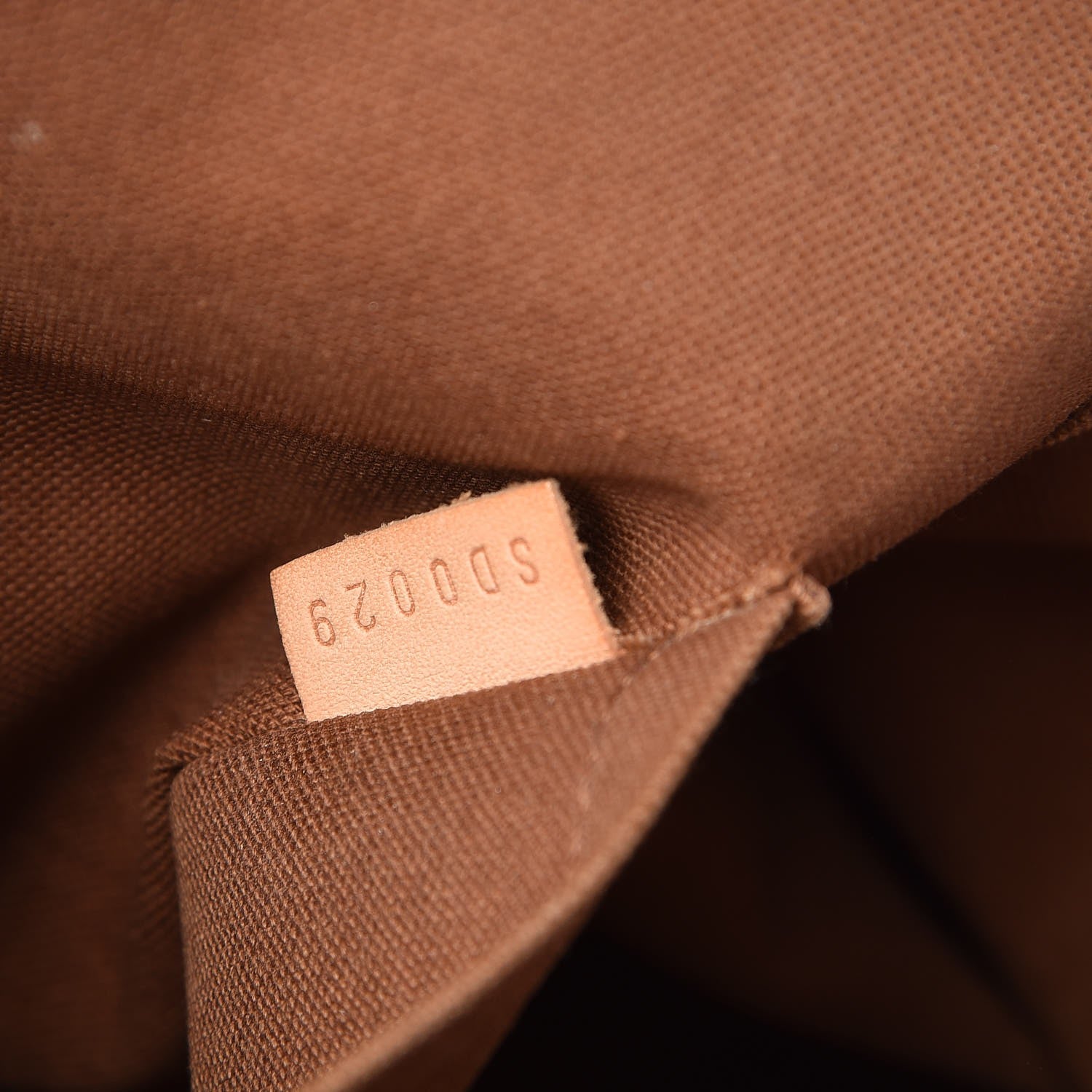 Louis Vuitton Monogram Tivoli GM 7 of 25