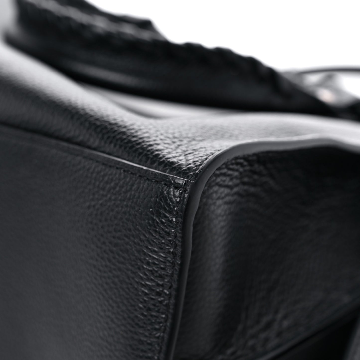 Grained Calfskin Neo Classic Black Hardware S City Black
