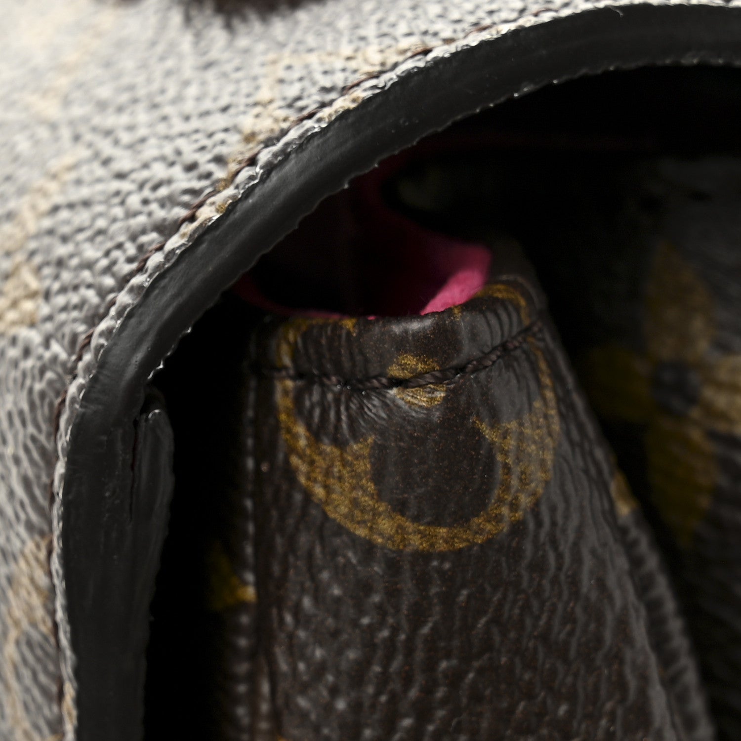 Louis Vuitton Monogram Love Lock Pochette Metis 14 of 14