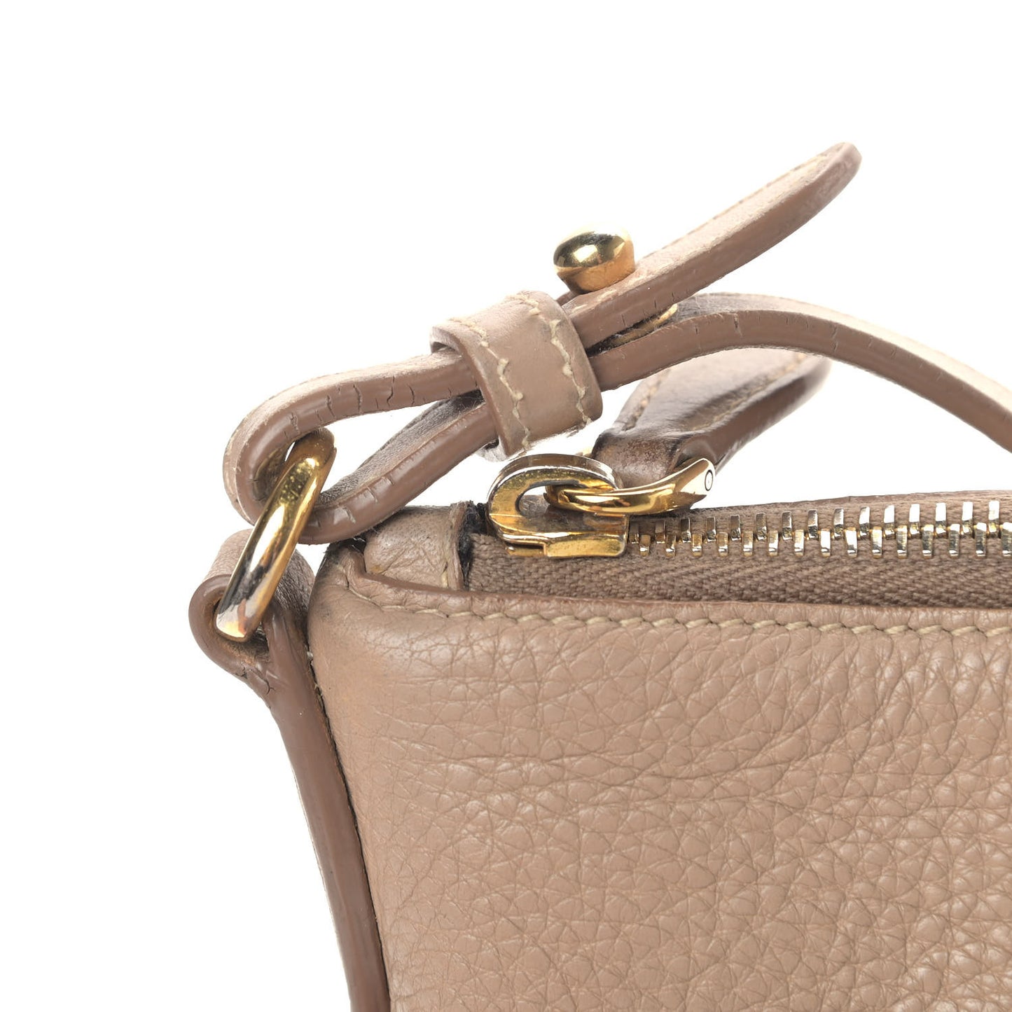 Vitello Daino Zippered Shoulder Bag Cammeo