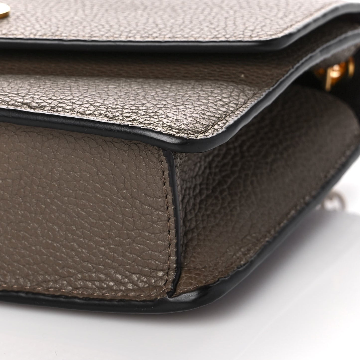 Small Classic Grain Calfskin Small Darley Clay