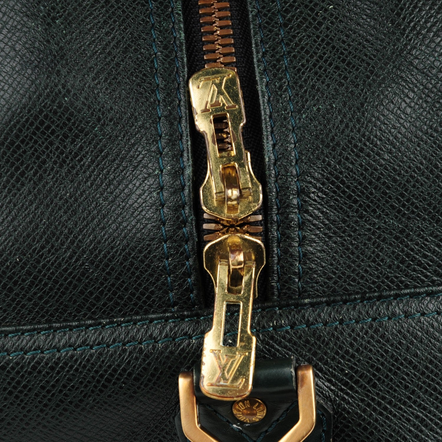 Louis Vuitton Taiga Kendall PM Epicea 15 of 17