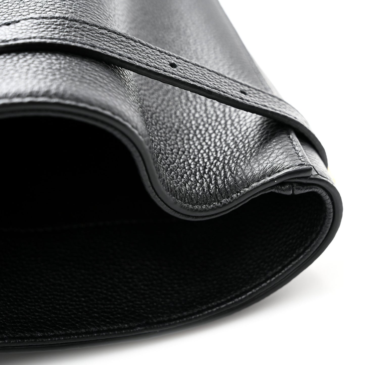 Grained Calfskin Triomphe Medium Cabas Anais Black