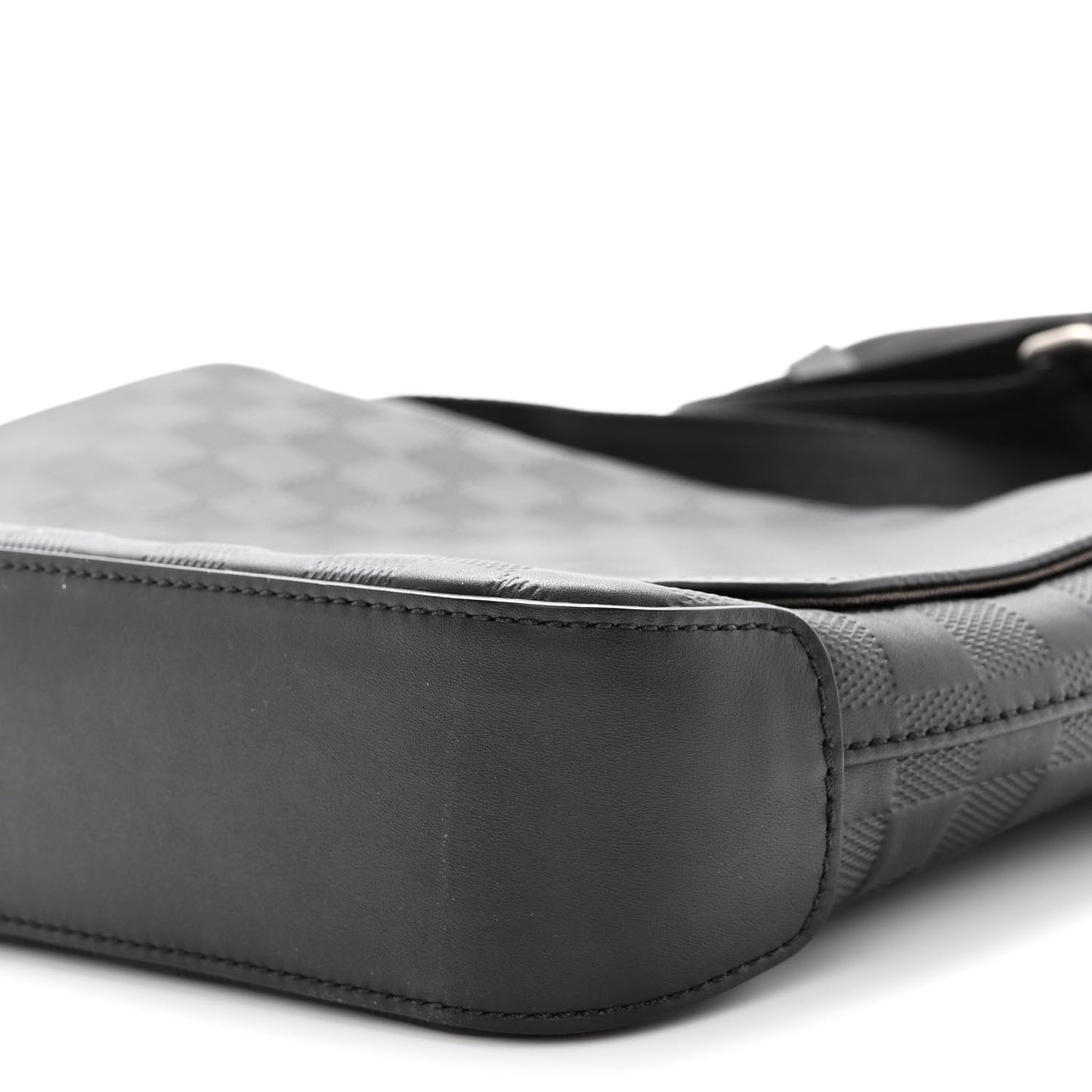 Damier Infini District Messenger Onyx