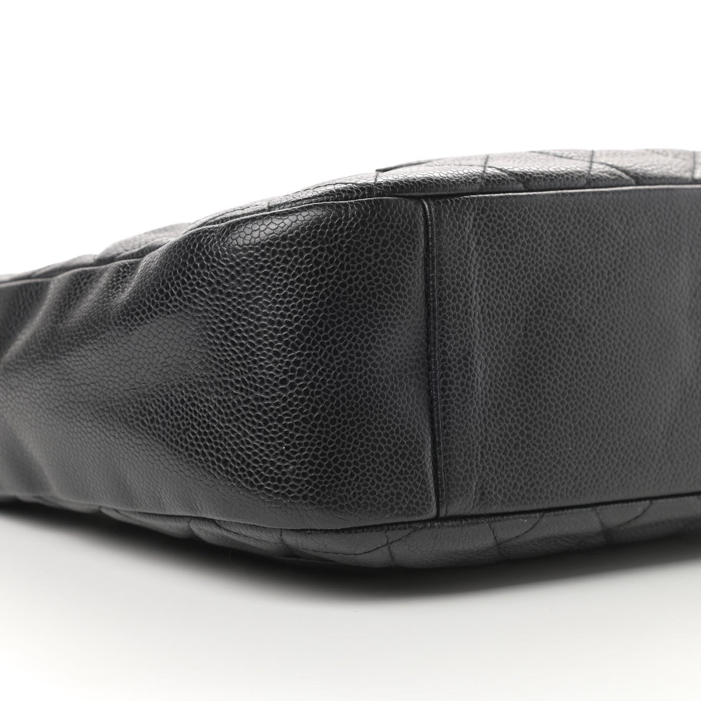 Caviar Quilted Timeless CC Shoulder Bag Black