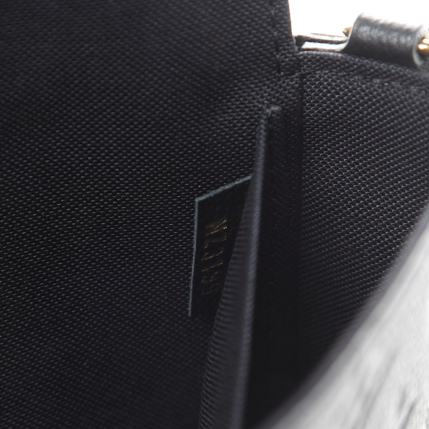 Empreinte Pochette Felicie Chain Wallet Black