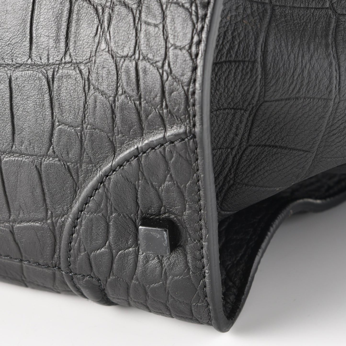Crocodile Embossed Calfskin Large Phantom Luggage Black