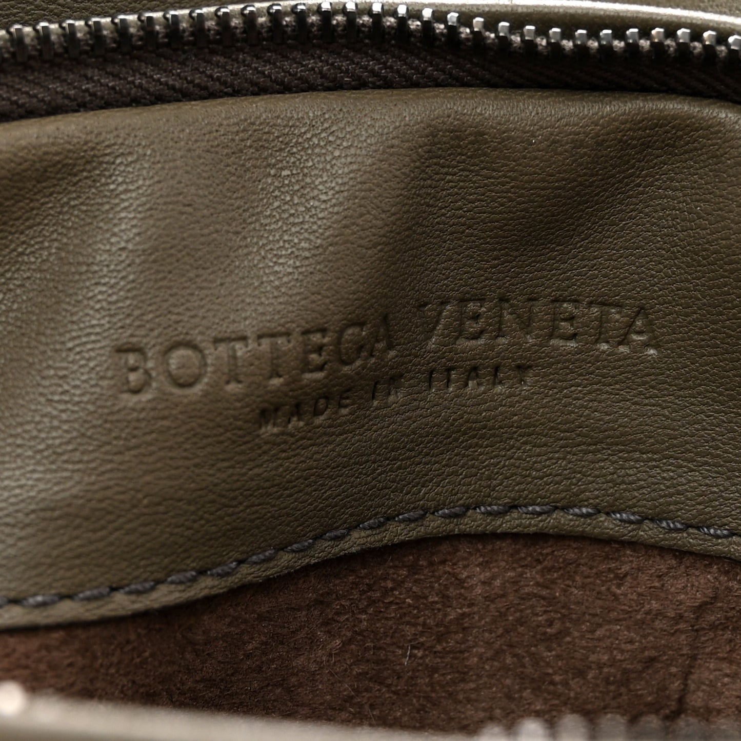 BOTTEGA VENETA Nappa Intrecciato Turnlock Clutch New Steel