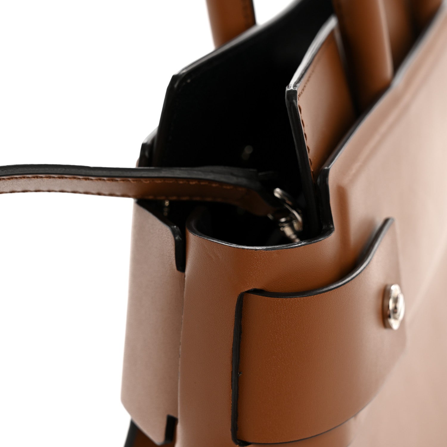 Givenchy ブラウンレザーボストンバッグ　レディース　内側ポケット Givenchy Smooth Calfskin Small Horizon Satchel Caramel 1866835