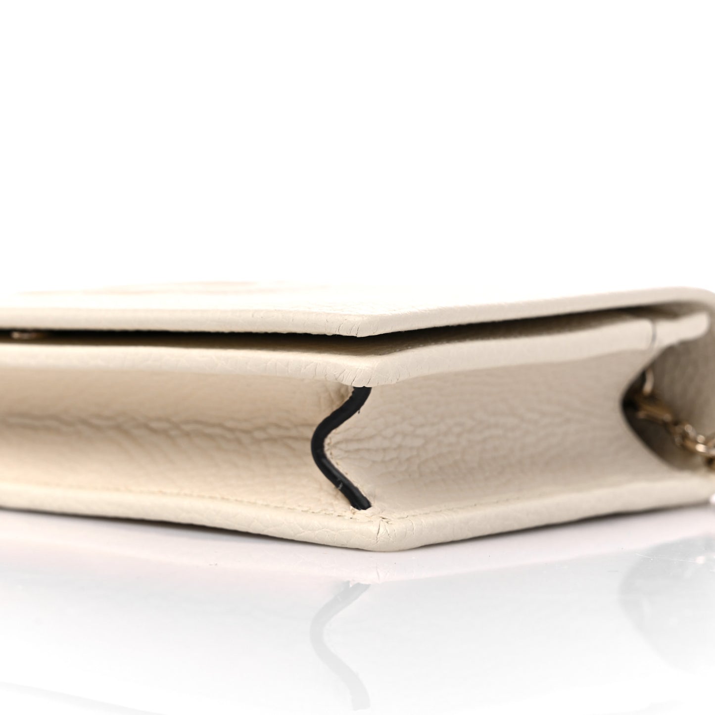 Pebbled Calfskin Soho Wallet on Chain Ivoire