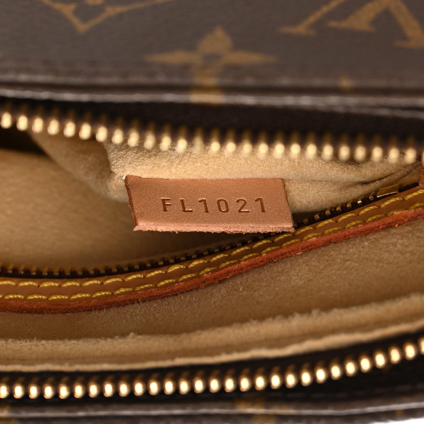 Monogram Looping MM